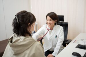 土橋医師の診療風景